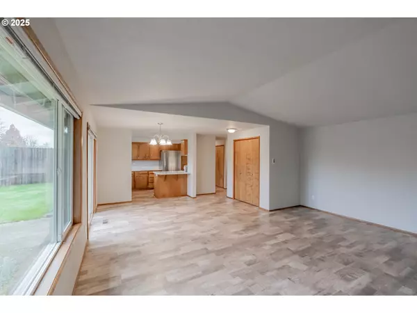 Albany, OR 97322,2473 GRAND PRAIRIE RD