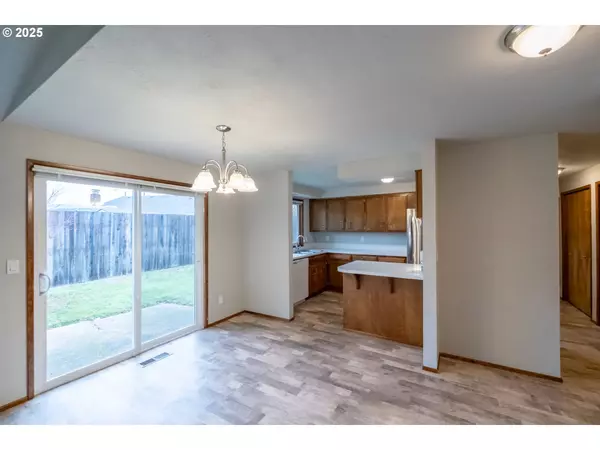 Albany, OR 97322,2473 GRAND PRAIRIE RD