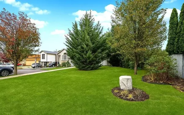 Richmond, NY 10308,35 Nutwood CT