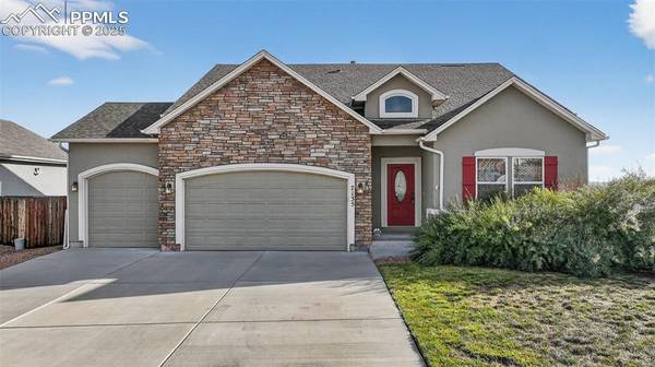 7135 Dutch LOOP, Colorado Springs, CO 80925