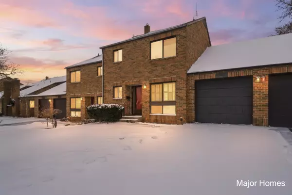 241 Heritage Commons ST SE, Grand Rapids, MI 49503