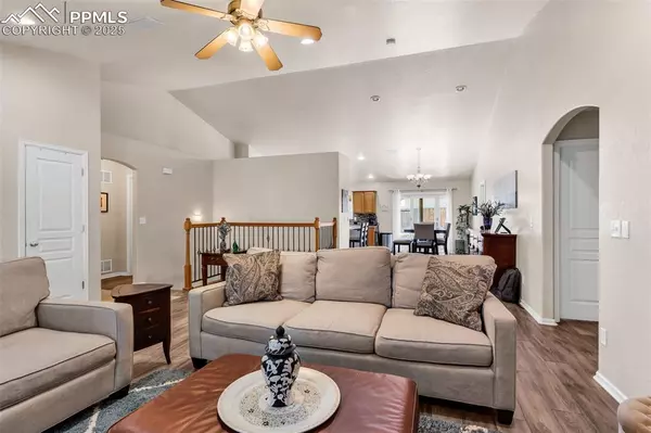 Pueblo, CO 81008,4899 Warbler CT