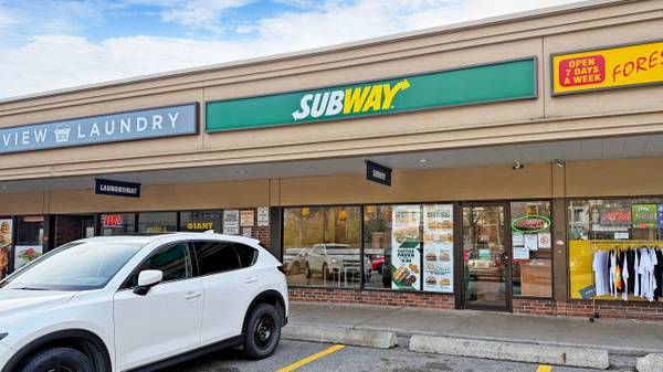 105 Parkway Forest DR, Toronto C15, ON M2J 1L8