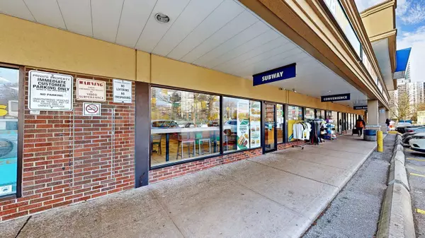 Toronto C15, ON M2J 1L8,105 Parkway Forest DR