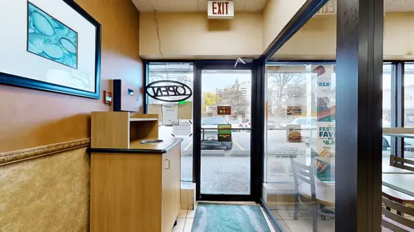 Toronto C15, ON M2J 1L8,105 Parkway Forest DR