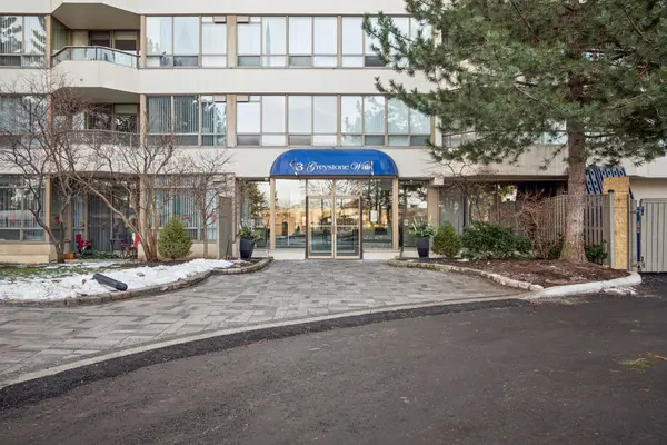 Toronto E04, ON M1K 5J4,3 Greystone Walk DR #1021