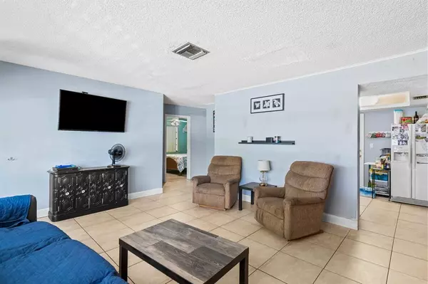 Pompano Beach, FL 33064,2741 NE 8th Ave