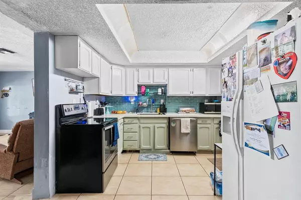 Pompano Beach, FL 33064,2741 NE 8th Ave