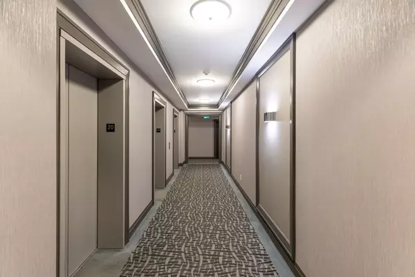 Vaughan, ON L4L 0G9,3600 Highway 7 N/A #2006