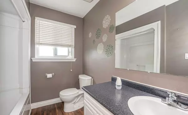 Barrie, ON L4N 3T6,4 Jane CRES #Front