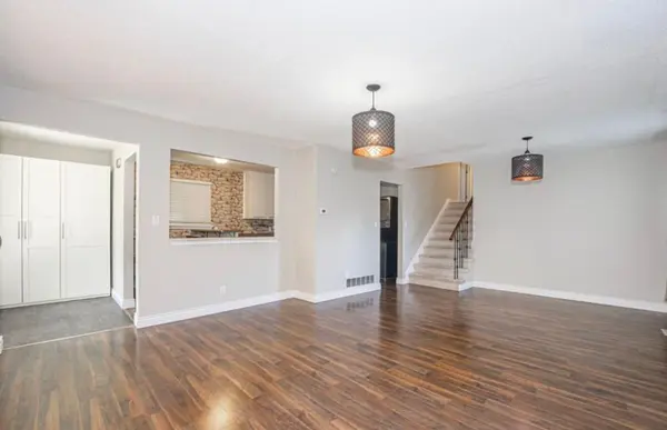 Barrie, ON L4N 3T6,4 Jane CRES #Front