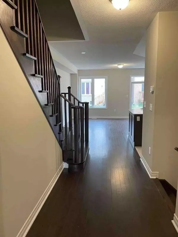 Brampton, ON L7A 4Z8,53 Finegan CIR