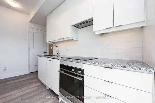 Mississauga, ON L5B 1L9,36 Elm DR W #3209