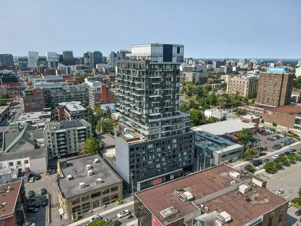 Ottawa Centre, ON K2P 1J5,203 Catherine ST #2002