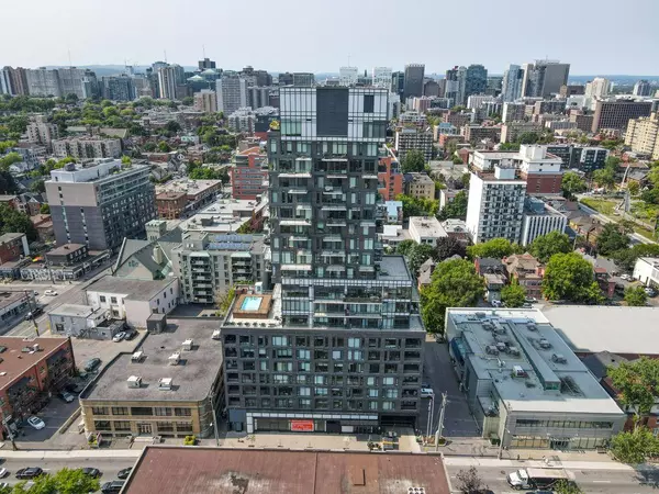 Ottawa Centre, ON K2P 1J5,203 Catherine ST #2002