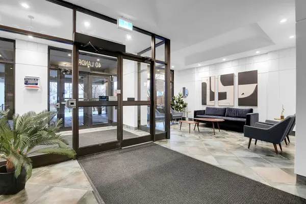 Vanier And Kingsview Park, ON K1L 8K4,40 Landry ST #714