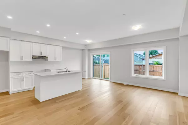 St. Catharines, ON L2M 1R1,16 Bromley DR N