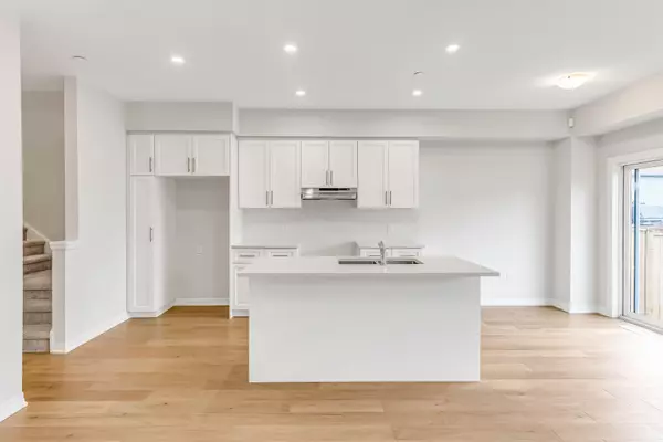 St. Catharines, ON L2M 1R1,16 Bromley DR N