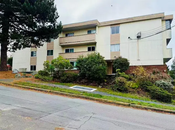 Saanich, BC V8P 2Y2,1597 Midgard Ave #303