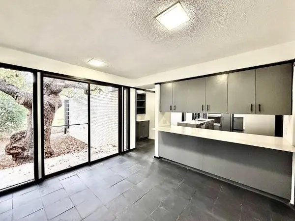 De Leon, TX 76444,424 S Comanche Drive