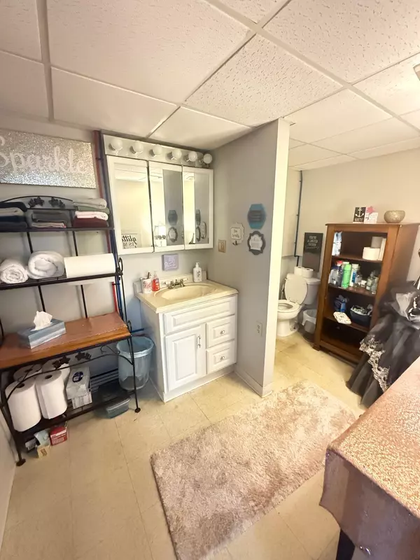 Charlotte, MI 48813,129 S Cochran AVE