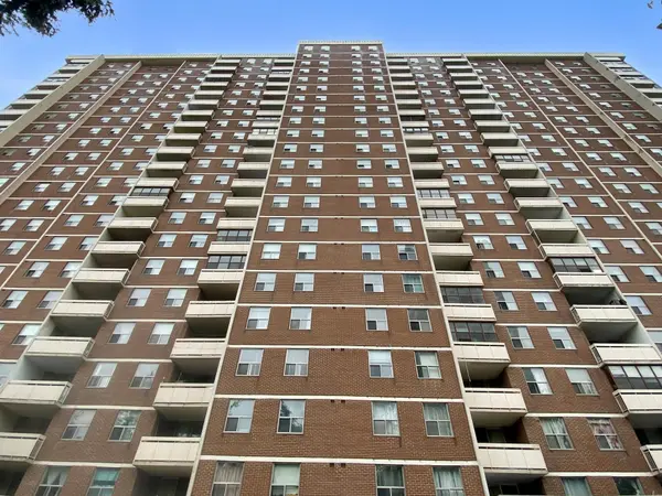 Toronto C07, ON M2M 4B1,205 Hilda AVE #1704