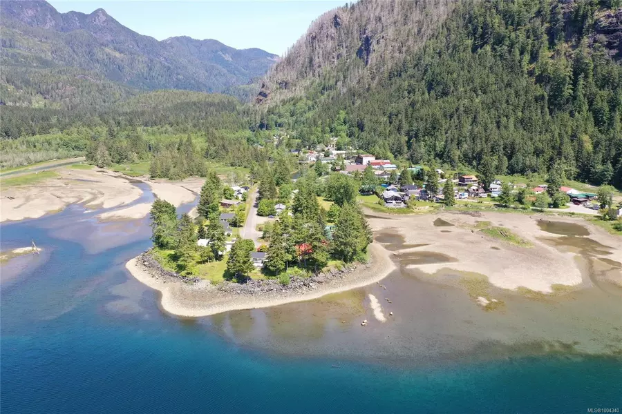 315 Pandora Cres, Zeballos, BC V0P 2A0