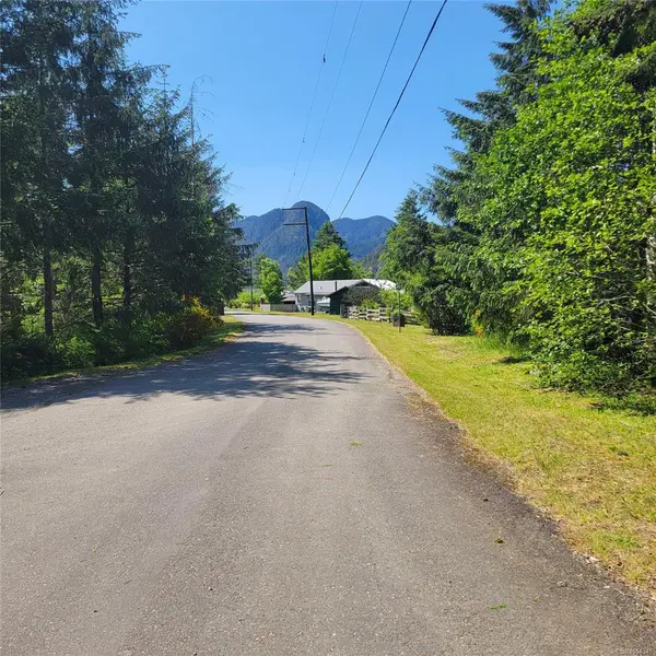 Zeballos, BC V0P 2A0,315 Pandora Cres