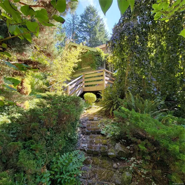 Lasqueti Island, BC V0R 2J0,1 Morewater Rd