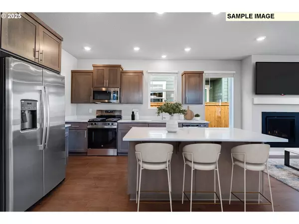 Hillsboro, OR 97123,8473 SE Apricot LN