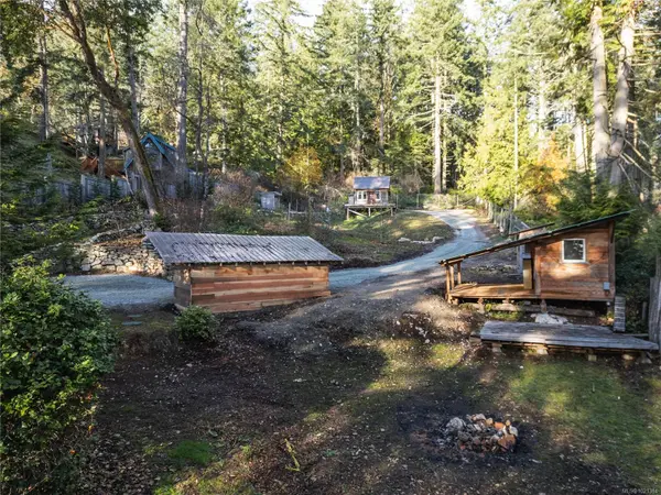 Salt Spring, BC V8K 1W6,220 Menhinick Dr