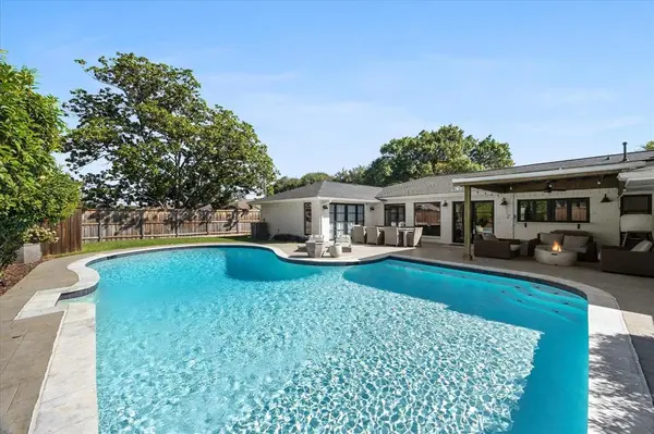 Dallas, TX 75244,4391 Shady Bend Drive