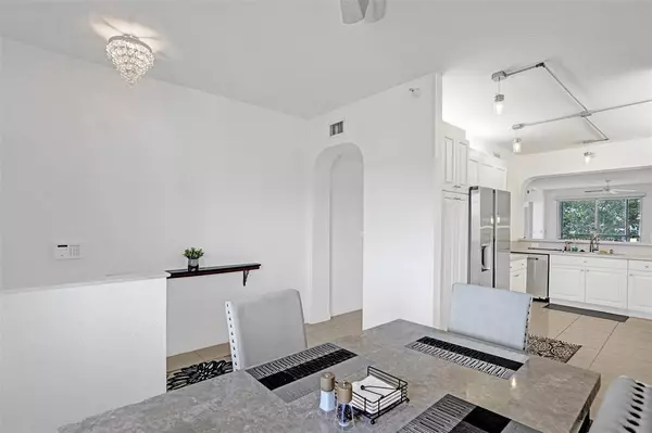 Tamarac, FL 33321,7623 Southampton Ter #302