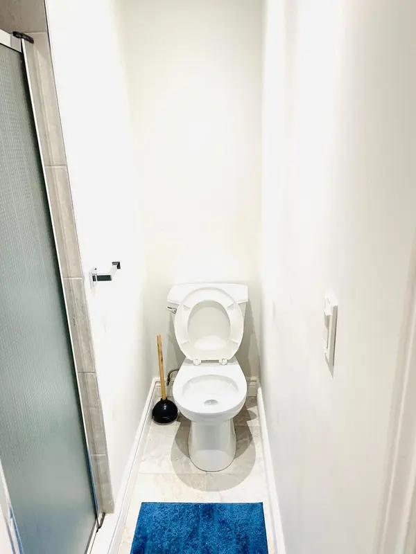 Toronto W06, ON M8V 3N7,73 Twenty Fourth BSMT ST #A