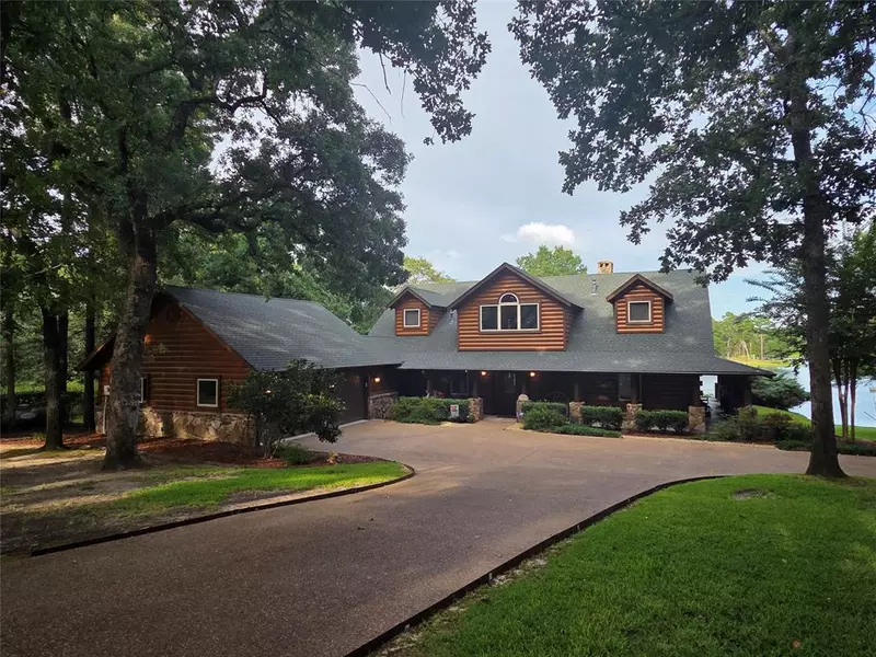 9033 Safari Shores Drive, Larue, TX 75770