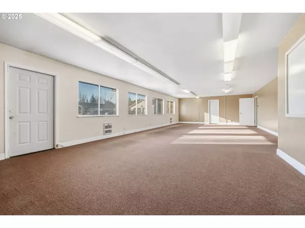 Hood River, OR 97031,4201 BARRETT DR