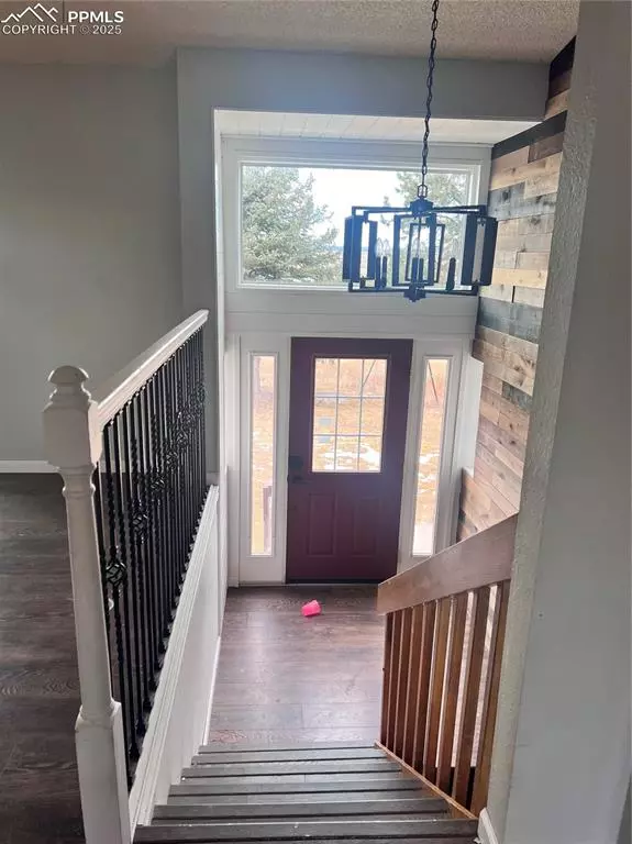 Colorado Springs, CO 80908,8545 Moss Rock RD