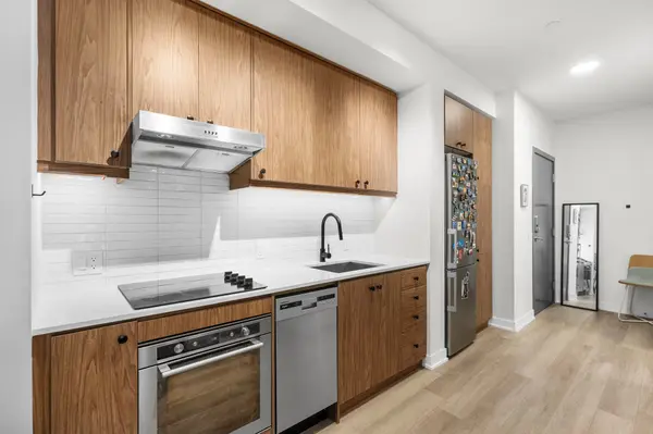 Toronto C01, ON M5V 0S5,9 Tecumseth ST #207