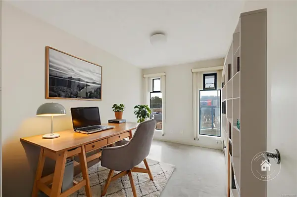 Victoria, BC V8V 2Z1,1063 Southgate St #405