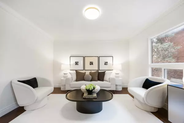 Richmond Hill, ON L4S 1E2,10 Norhill CT