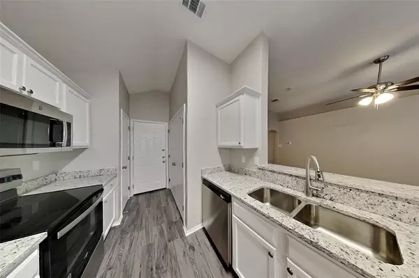 Fort Worth, TX 76179,6536 Fitzgerald Street