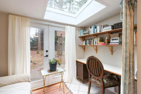 Comox, BC V9M 4C9,1912 Ryan Rd E