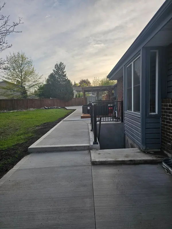 Mississauga, ON L5N 2J6,6306 Crickadorn CT N