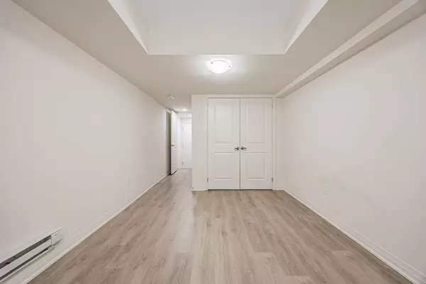 Whitby, ON L1R 0S7,32 Emmas WAY