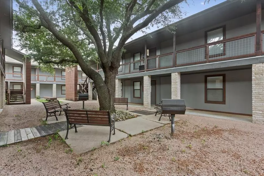 1326 S 12th Street, Waco, TX 76706