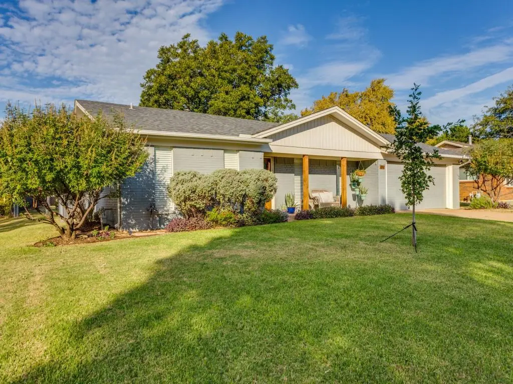 Benbrook, TX 76126,1308 John Reagan Street