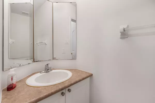 Kanata, ON K2K 3M4,44 TOBERMORY CRES