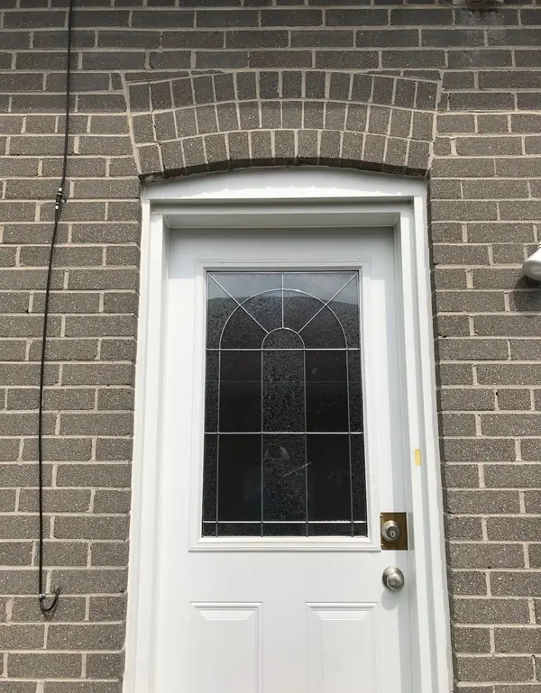 Newmarket, ON L3Y 4R3,74 Newbury DR #Bmnt