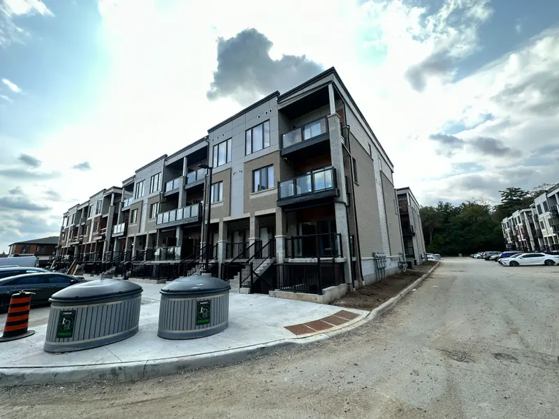 25 Isherwood AVE #113, Cambridge, ON N1R 0E2