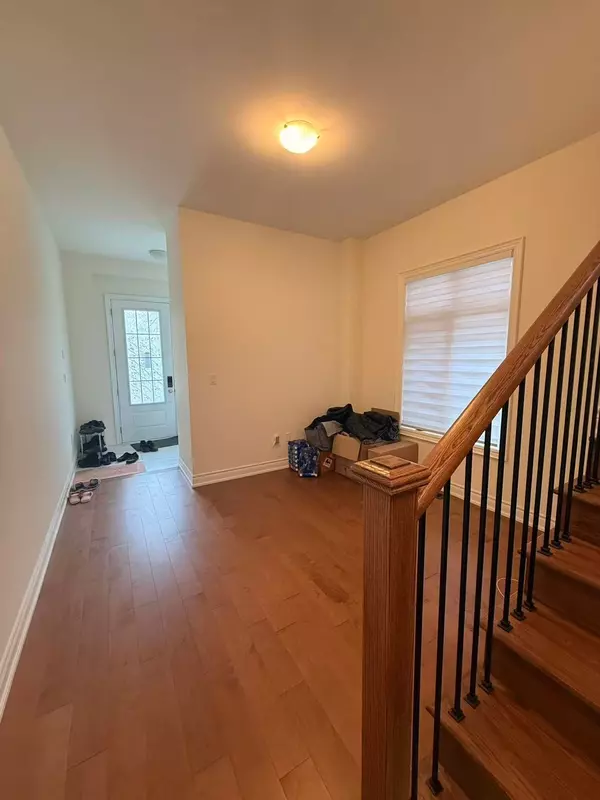 Markham, ON L6C 1N3,196 Leslie Richards ST